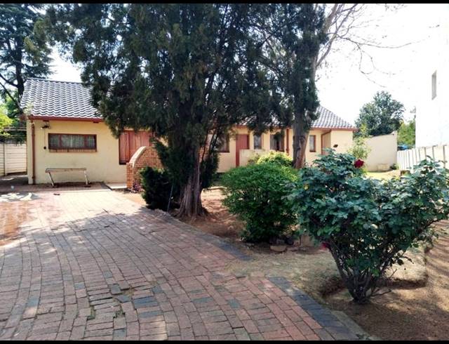 4 BEDROOM HOUSE FOR SALE IN KIBLER PARK